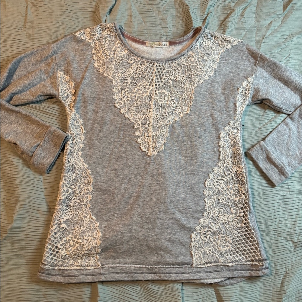 Gray sweater with lace print